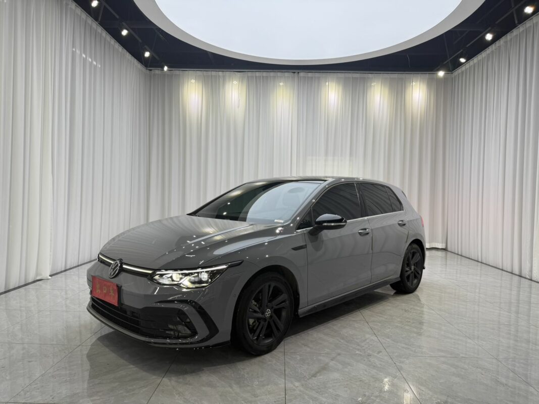 VOLKSWAGEN Golf R-Line 2022 — фото 1