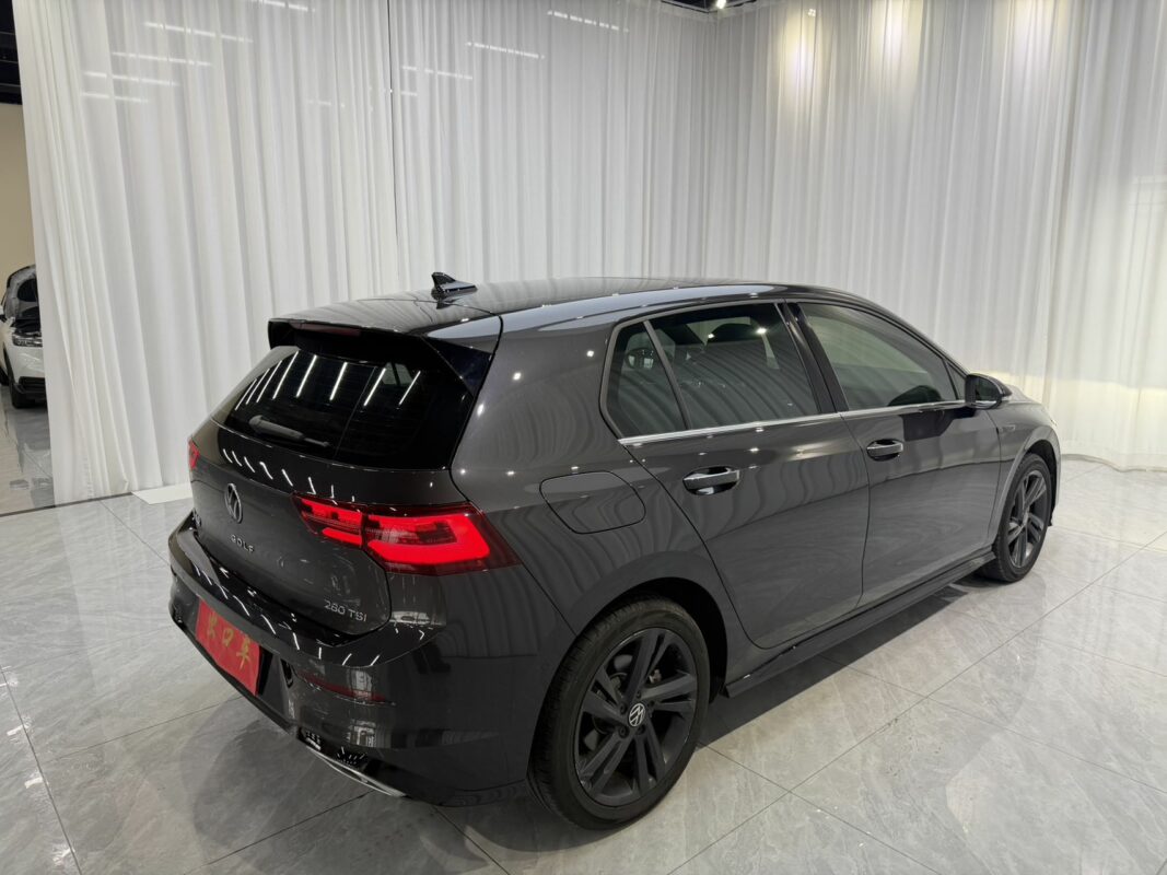 VOLKSWAGEN Golf R-Line 2022 — фото 4