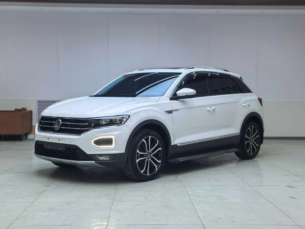 VOLKSWAGEN T-Roc, фото 1