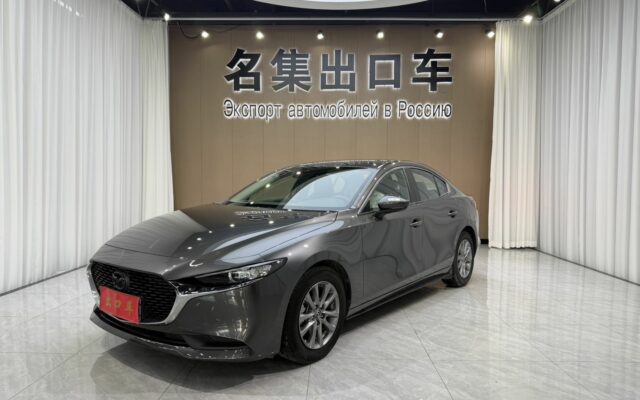 MAZDA Axela 3