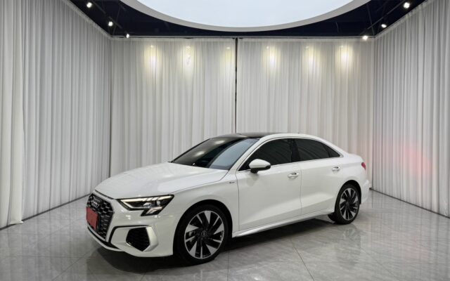 AUDI A3 L